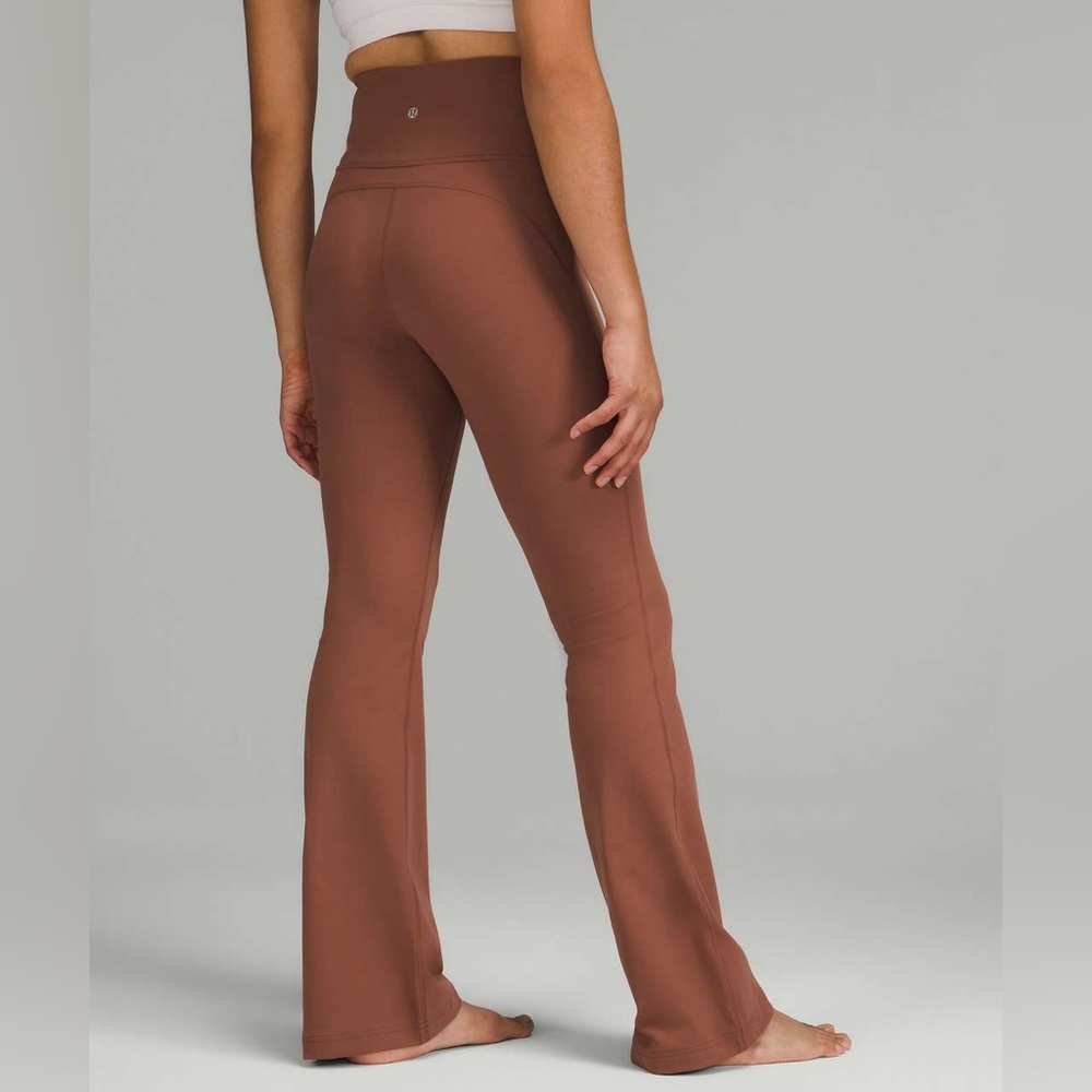 Lululemon Groove pants super high rise size 6